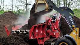kompostárna compost-grinder-3389086 1280